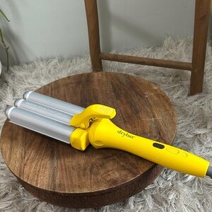 Drybar Triple Barrel Waver